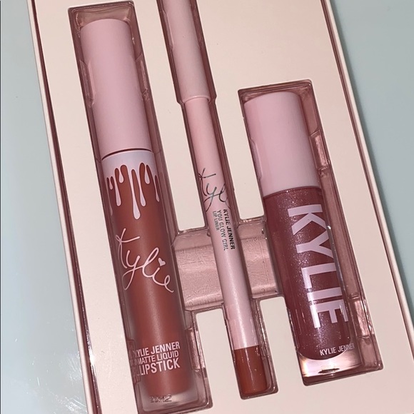 Kylie Cosmetics Other - You Glow Girl Lip Trip Kylie Cosmetics